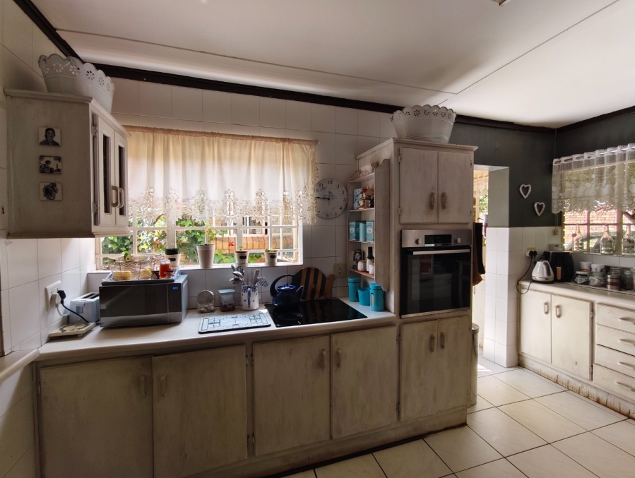 To Let 3 Bedroom Property for Rent in Pentagon Park Free State